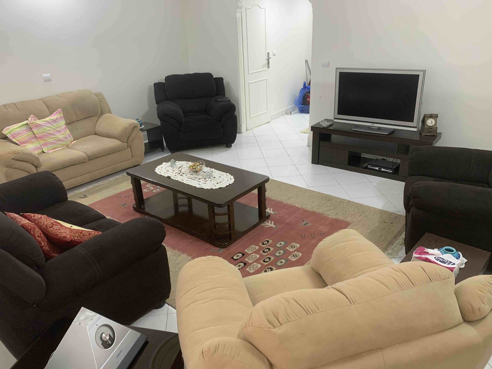 آپارتمان سه خوابه نرگس نواب