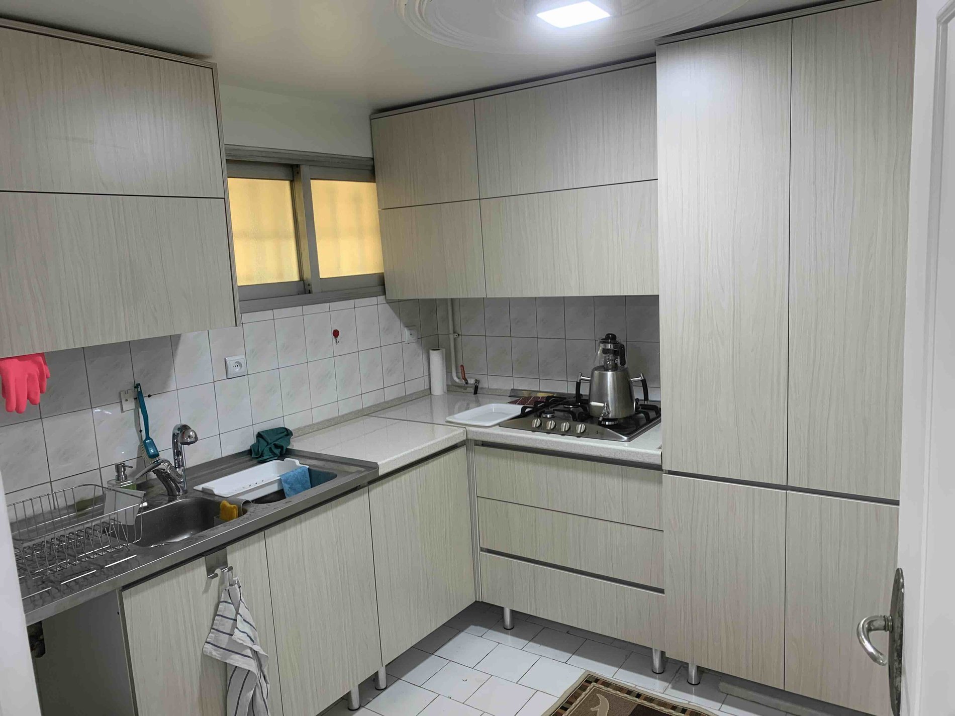 آپارتمان سه خوابه نرگس نواب