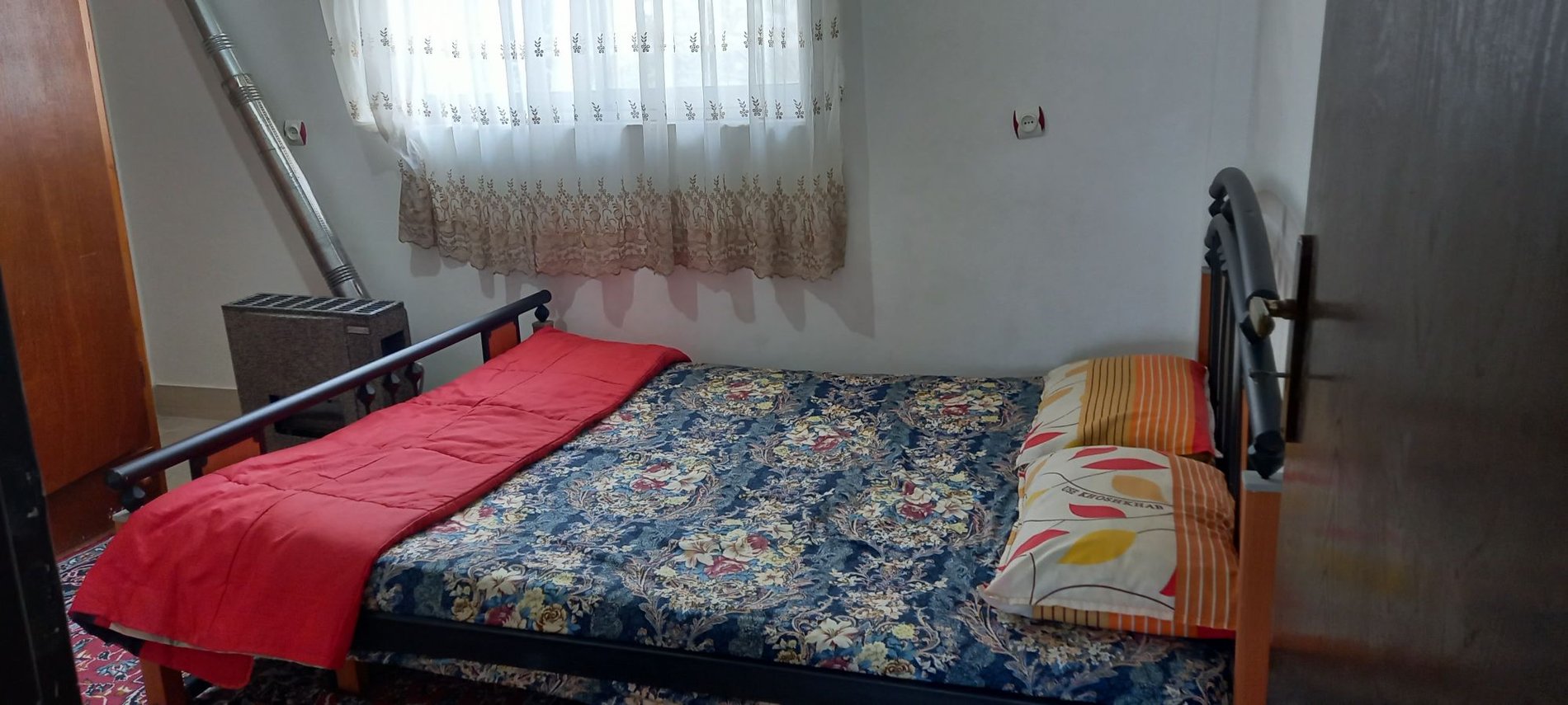 یک خوابه مانیا