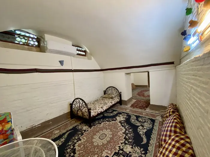 بوم گردی سرای اوروزا - واحد دُر