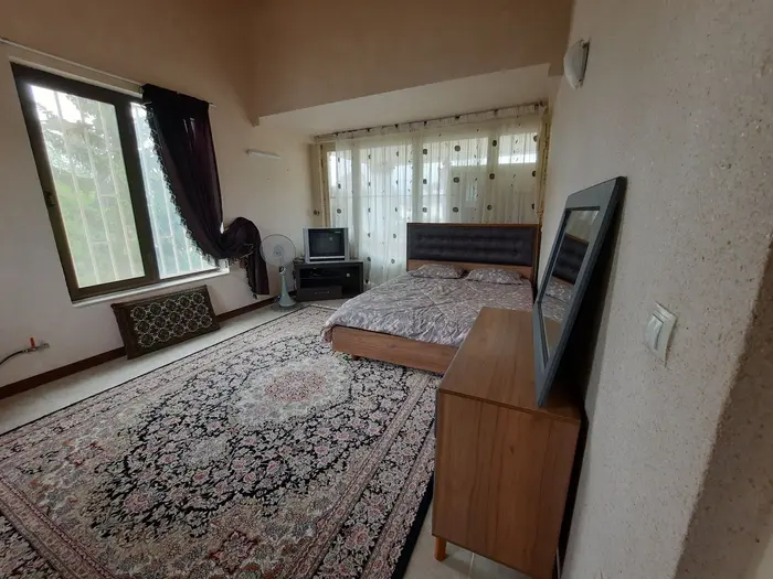 سوئیت دوخوابه پرنیا