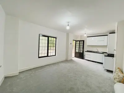 ویلا فلت باغ همایجان