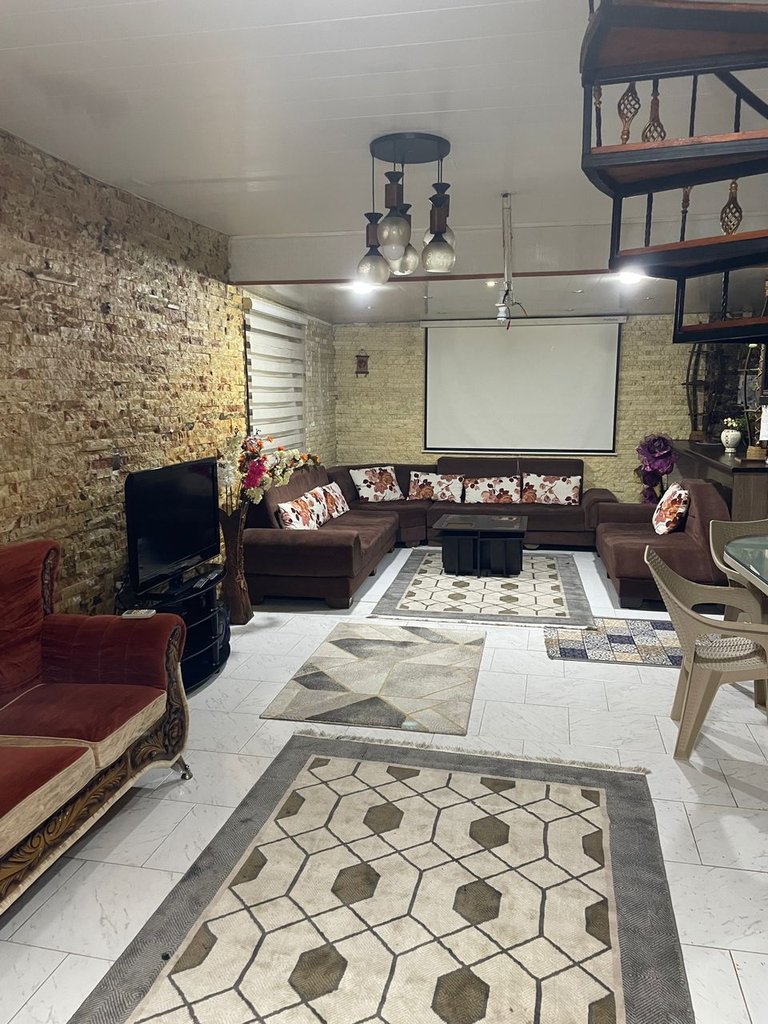 سه خوابه ساحلی هشتی