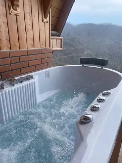 کلبه دوخوابه ماه عسل