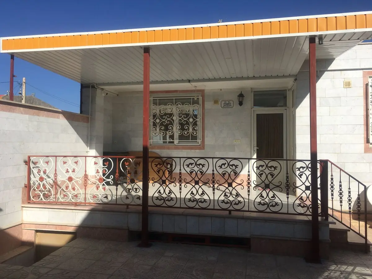 ویلا دوخوابه دلگشای خرقان - سکوی مسقف