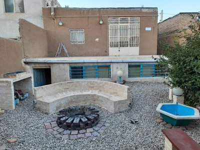 بومگردی یک خوابه سرای فرزانه - واحد دیبا