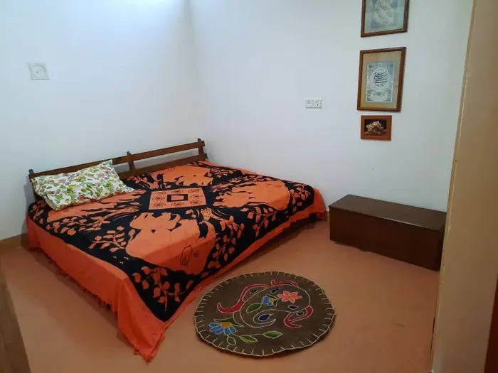 بوم گردی یک خوابه سرای فرزانه - واحد دیبا