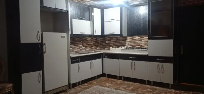 ویلا دوخوابه استخردار چناران - آشپزخانه طبقه اول 