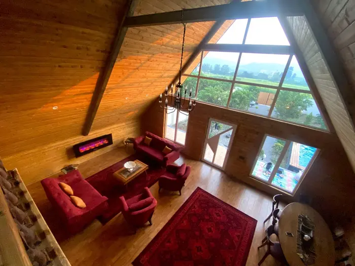 سه خوابه استخردار آبگرم شالی - نمای حال از بالا