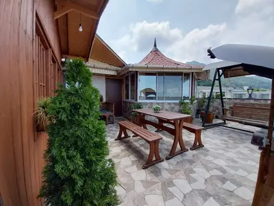 کلبه یک خوابه چوبی جنگلی محدثه