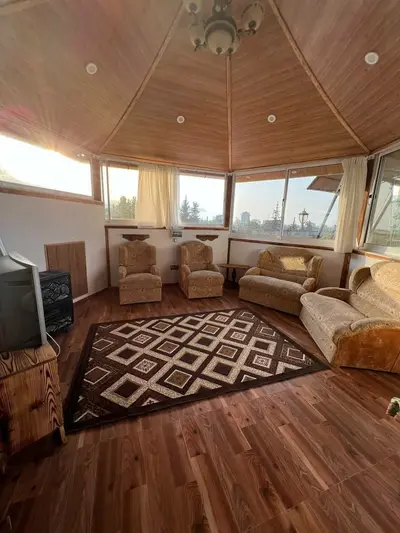 کلبه یک خوابه چوبی جنگلی محدثه