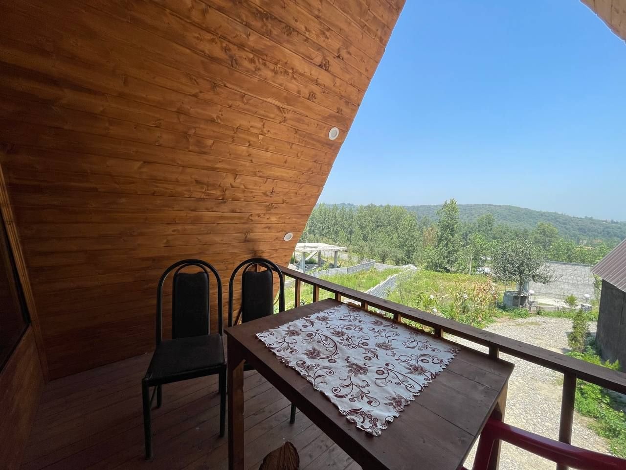 کلبه یک خوابه جنگلی برکه ۱