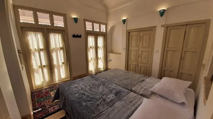 اقامتگاه سنتی سرای سپنج - واحد شاه نشین