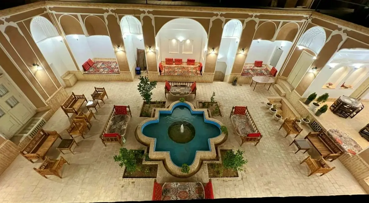 اقامتگاه سنتی سرای سپنج - واحد شاه نشین