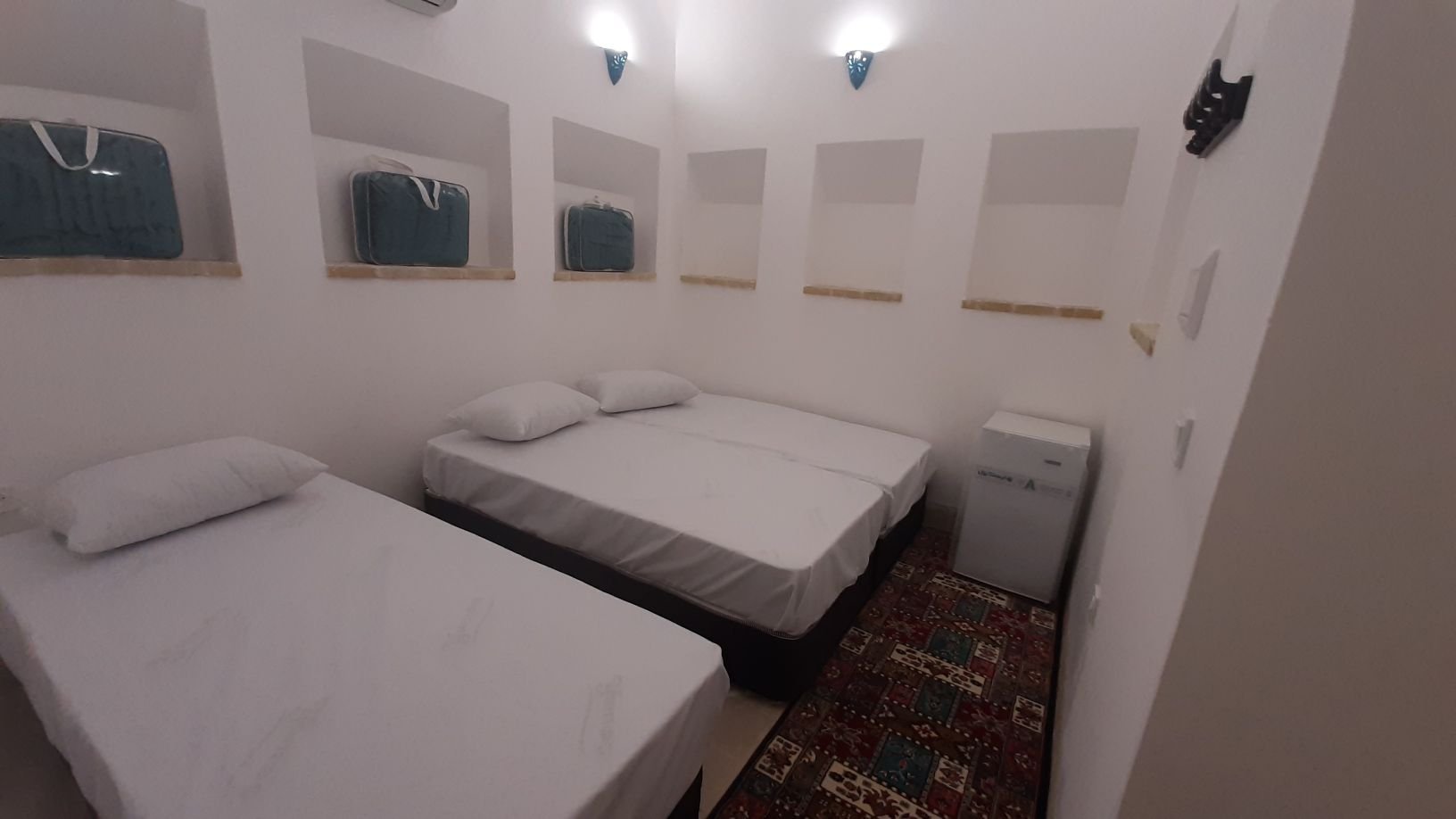 سرای سپنج - واحد روزنه