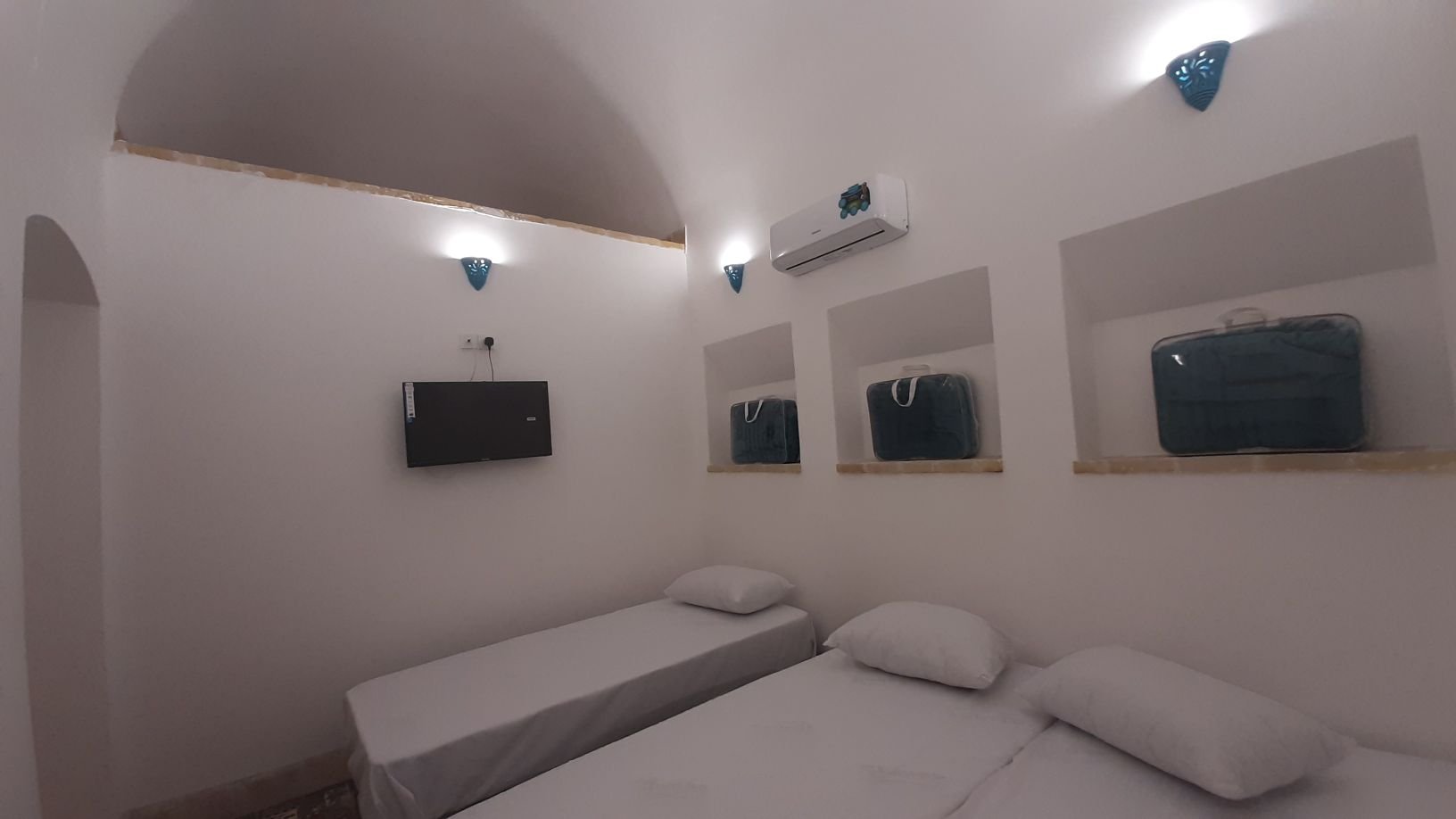 سرای سپنج - واحد روزنه