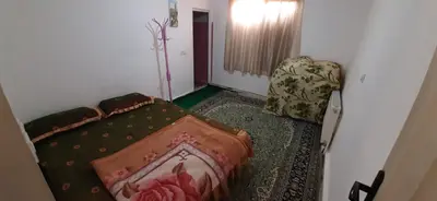 بومگردی ملکا 1 - طلایی