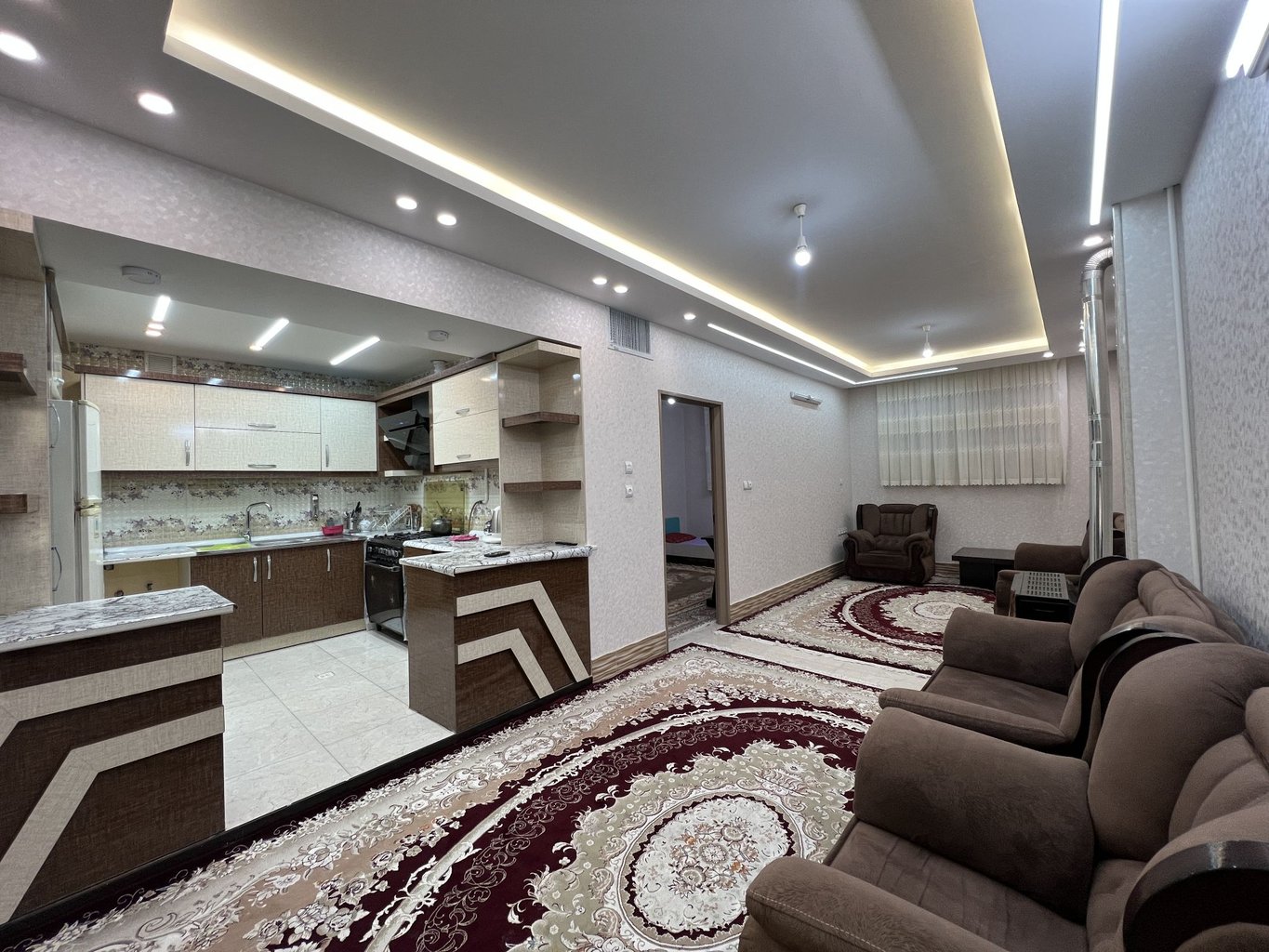 آپارتمان یک خوابه دوستان