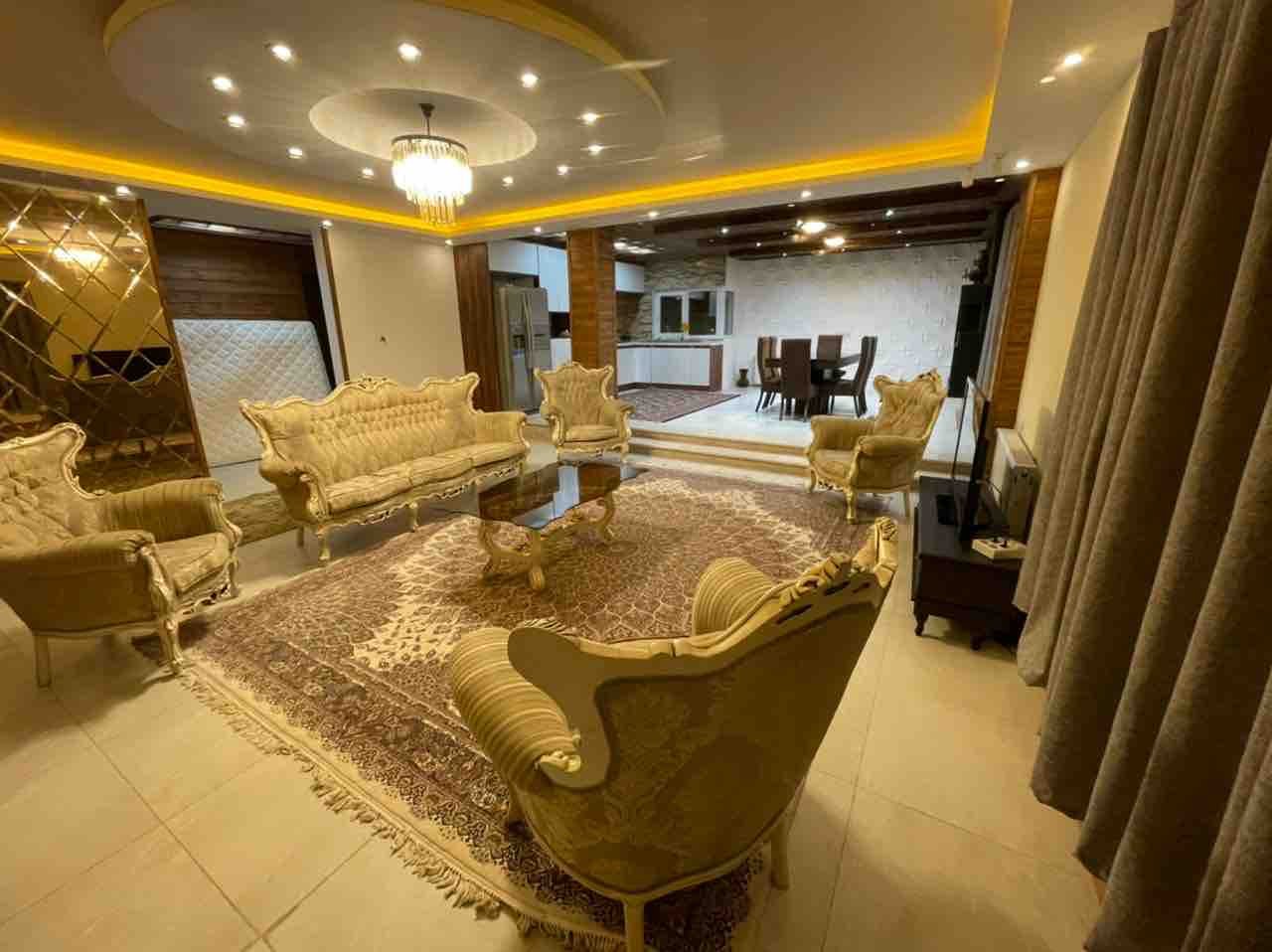 ویلا پنج خوابه استخردار آبگرم فرح زاد
