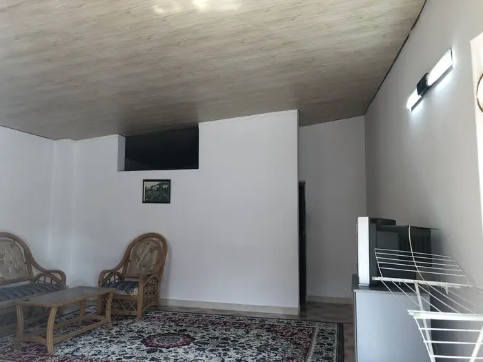 سوئیت یک خوابه گل کاغذی 1