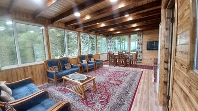 کلبه کلبه چوبی سوئیسی جنگلی آرش