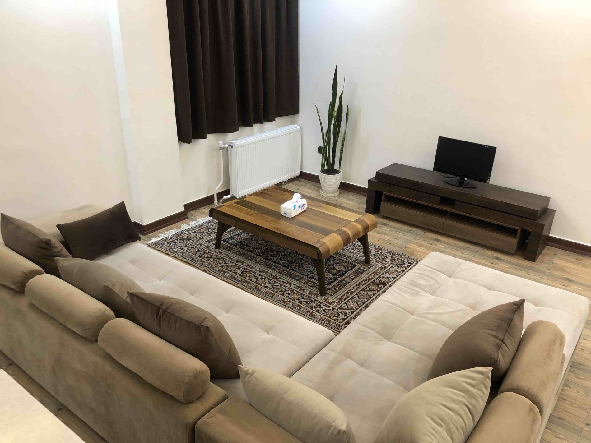 یک خوابه نیلی میدان سپاه