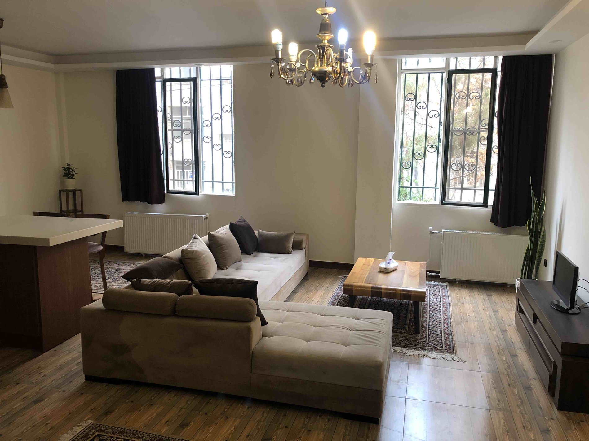 یک خوابه نیلی میدان سپاه