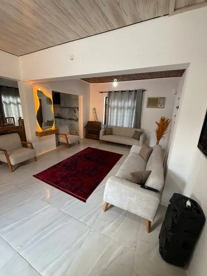 کلبه دوخوابه استخردار آبگرم و جکوزی دار سانرایز