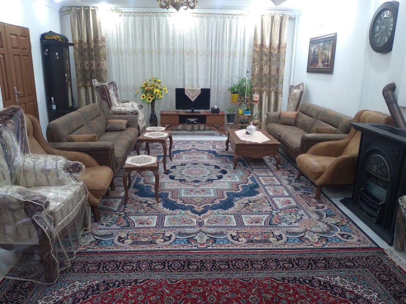 اجاره روزانه آپارتمان آپارتمان تکخوابه مبله ۹۰ متری طبقه همکف مشهد