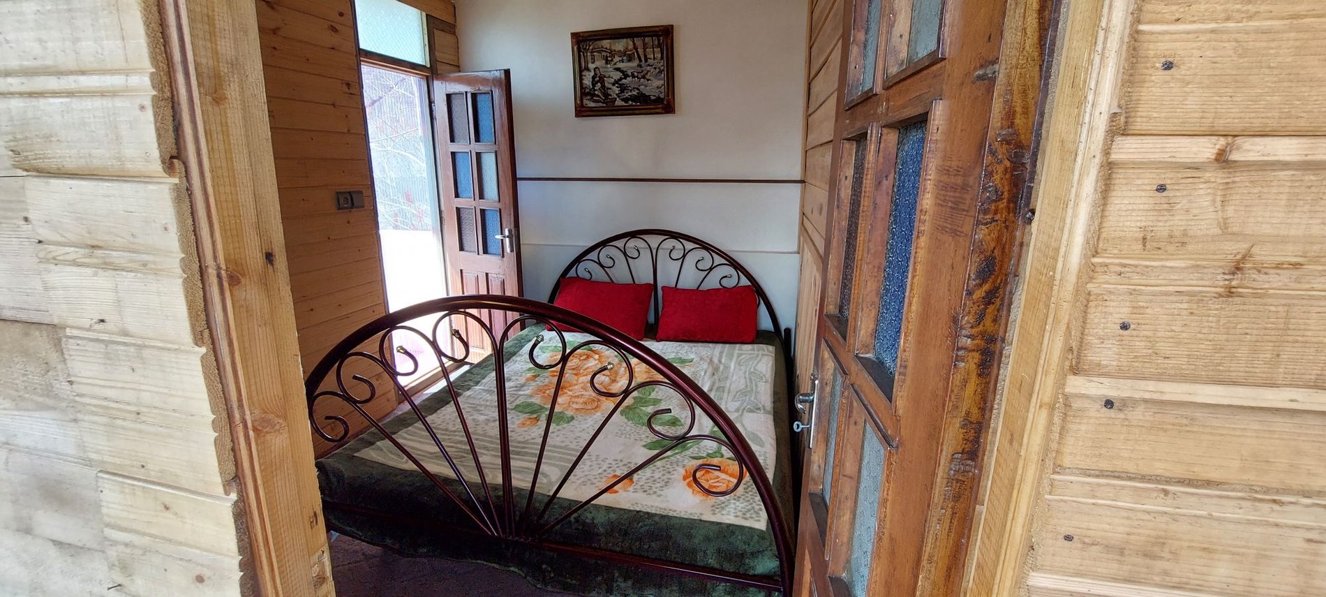 دوخوابه چوبی هما