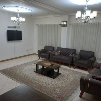 آپارتمان چهارخوابه استخردار آبگرم برهانی - پذیرایی طبقه اول