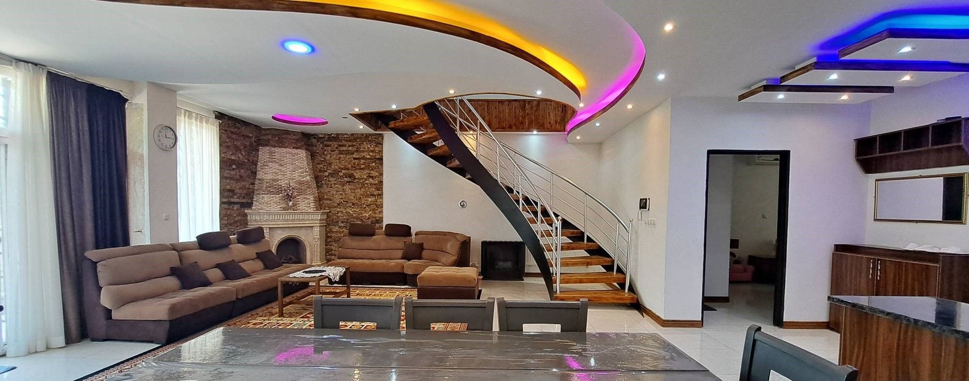 ویلا سه خوابه دوبلکس ساحلی جکوزی دار بهار ، لب دریا