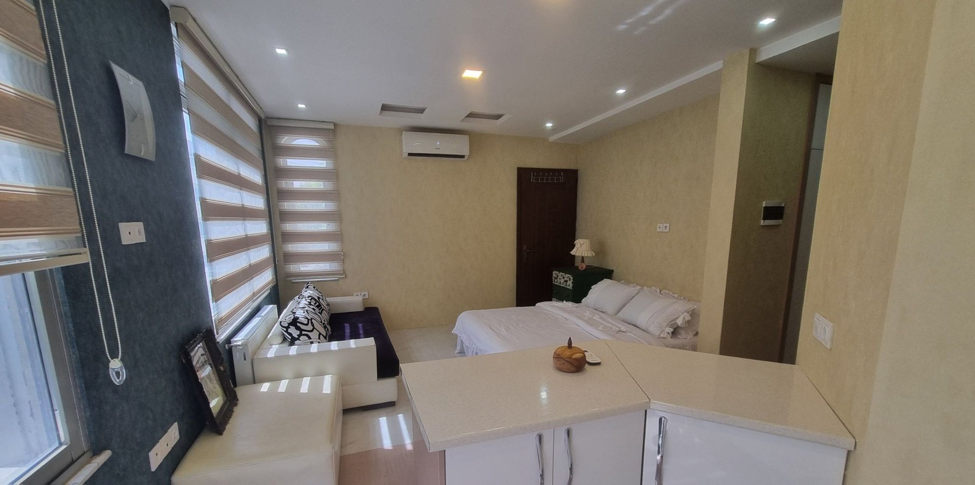 مونس - واحد 1