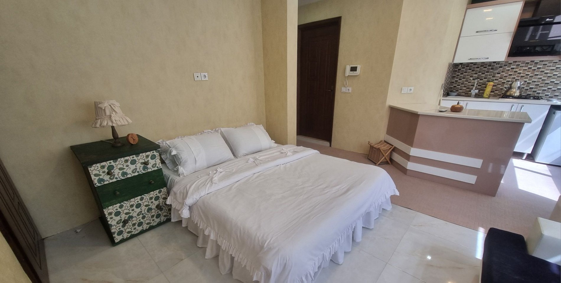 مونس - واحد 1