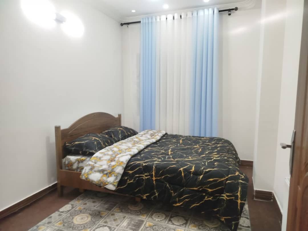 آپارتمان دوخوابه مامان افسانه 3
