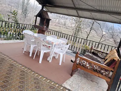 کلبه یک خوابه مامان افسانه