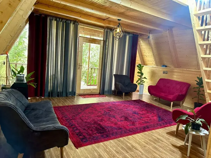 کلبه یک خوابه جکوزی دار سوئیسی دلیزه ۴