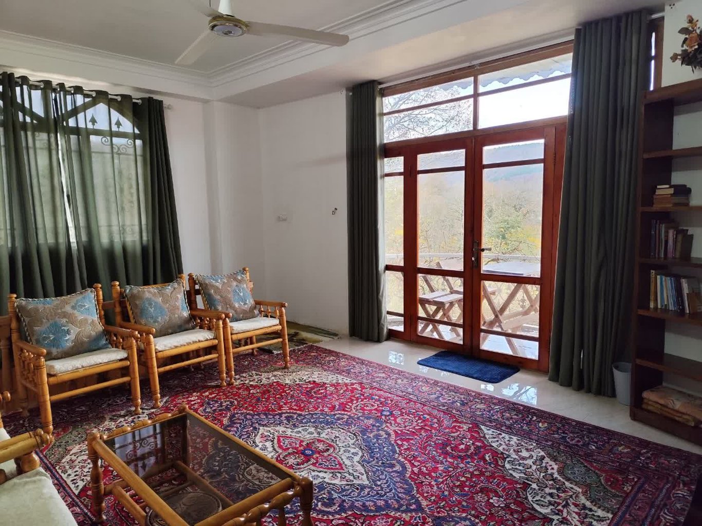 دوخوابه جنگلی بلوط