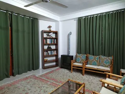 ویلا دوخوابه جنگلی بلوط