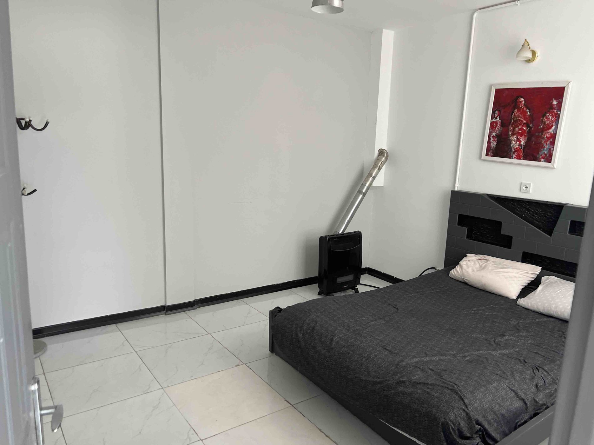 ویلا دوخوابه عمارت سفيد