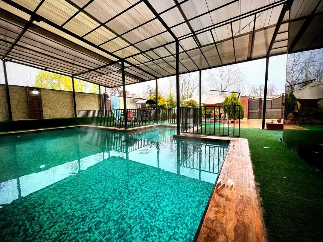 یک خوابه استخردار آبگرم بید مجنون