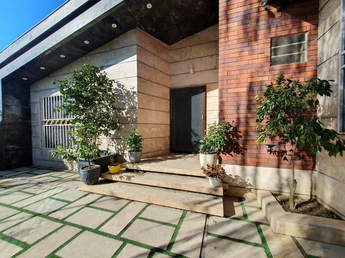 دوخوابه استخردار آبگرم شهرک نیلوفر