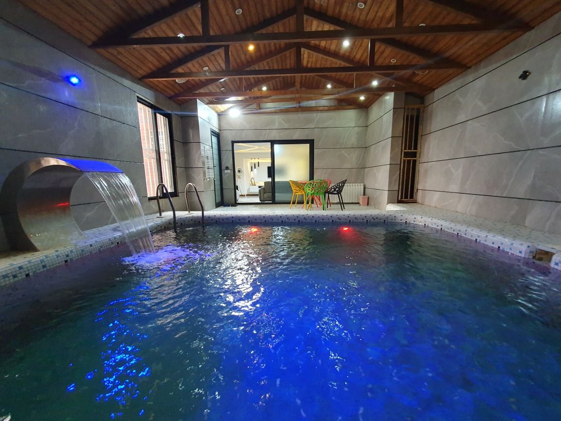 دوخوابه استخردار آبگرم شهرک نیلوفر