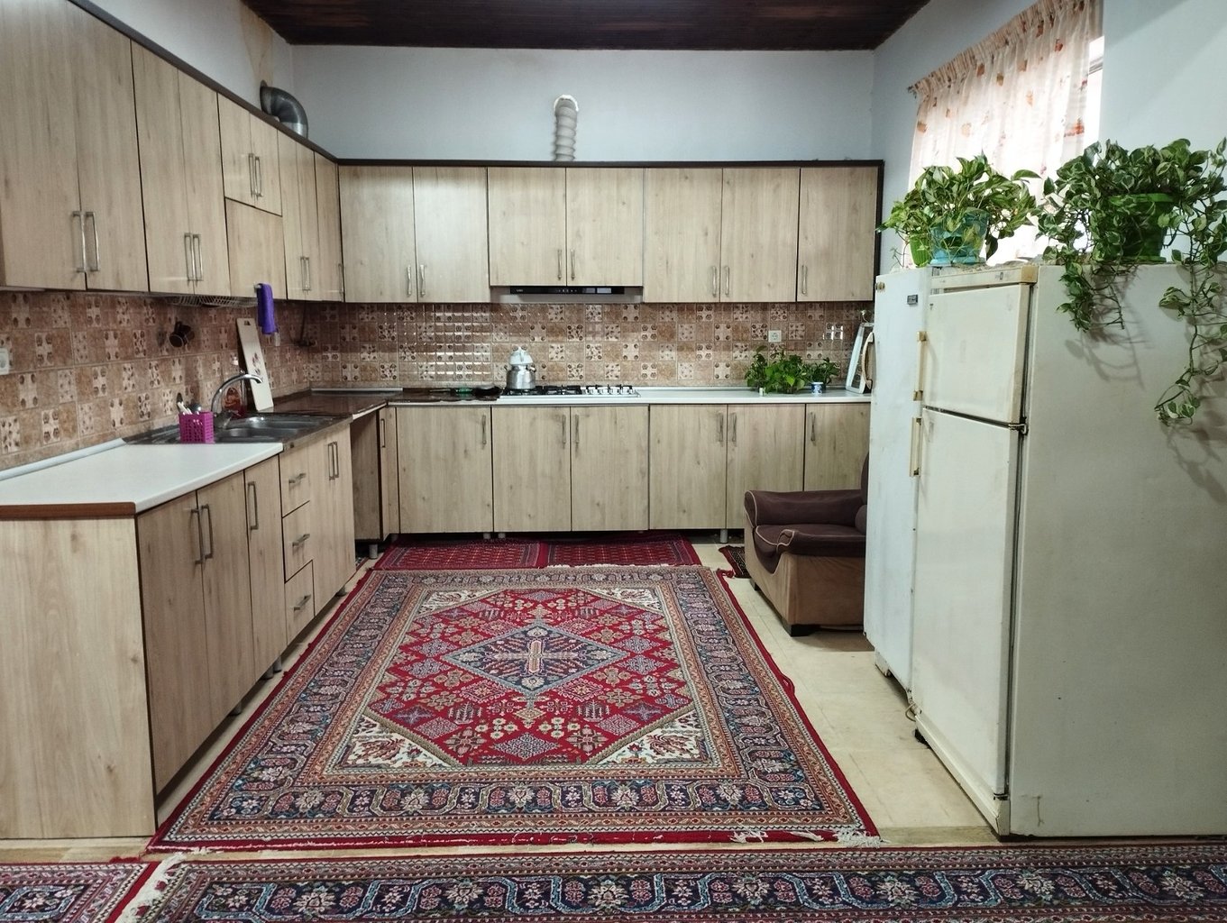 فلت روستایی خوشبخت