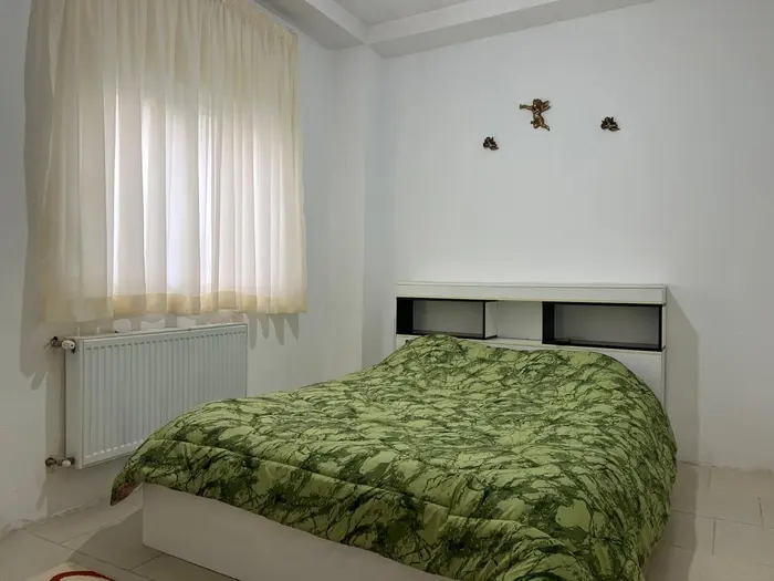 آپارتمان دوخوابه ساحلی احمدی 27