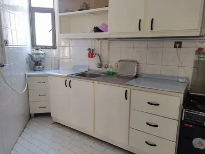 آپارتمان دوخوابه حنایی