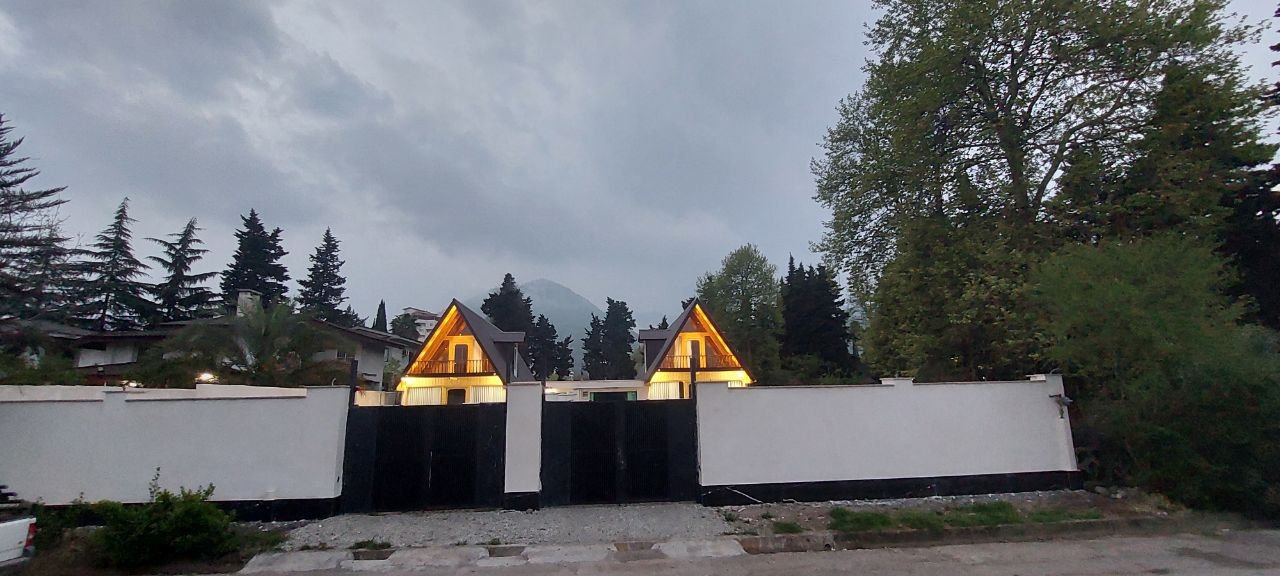 کلبه سه خوابه استخردار آبگرم آقایی 1