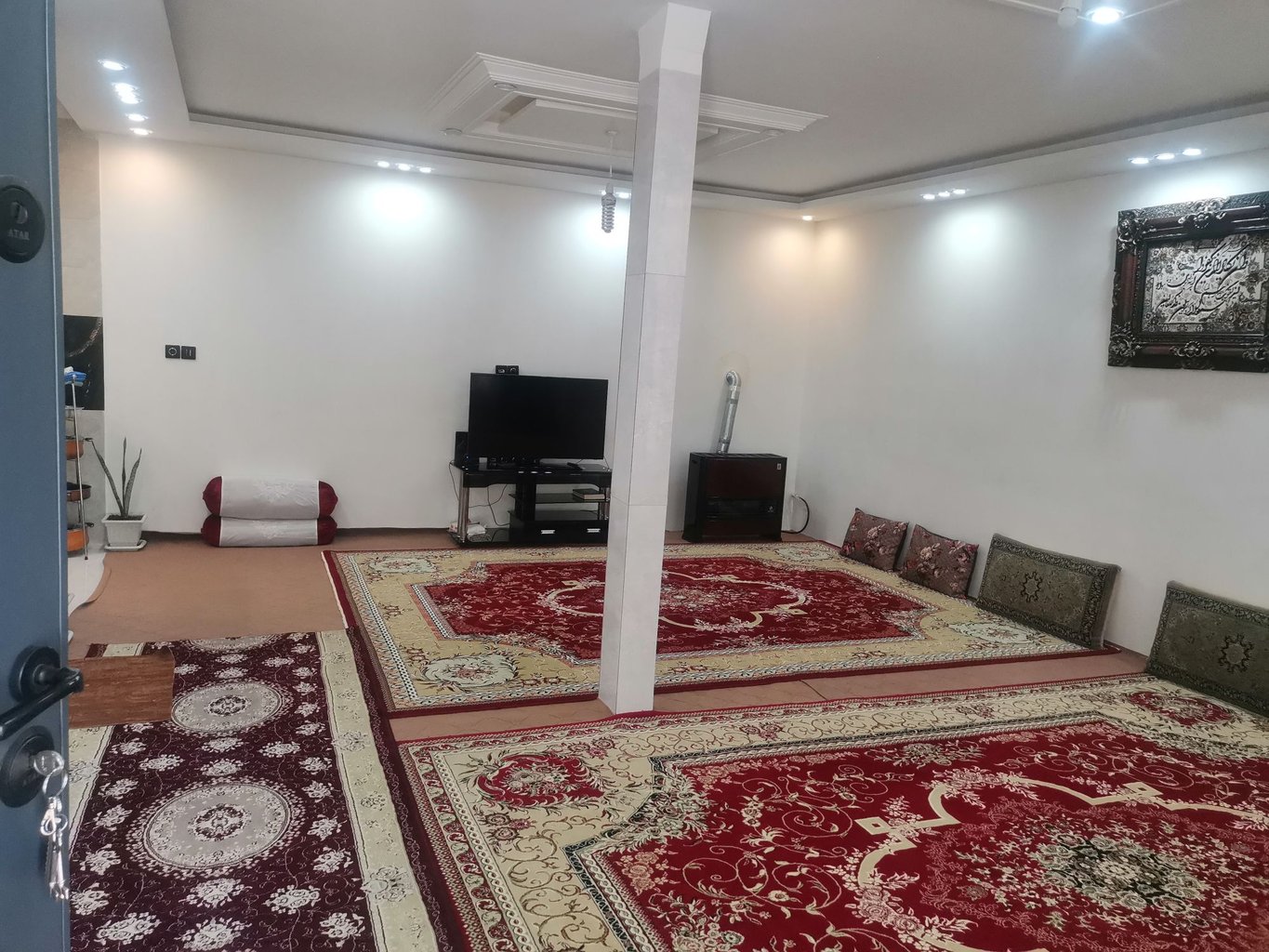 آپارتمان یک خوابه گنجی جمهوری