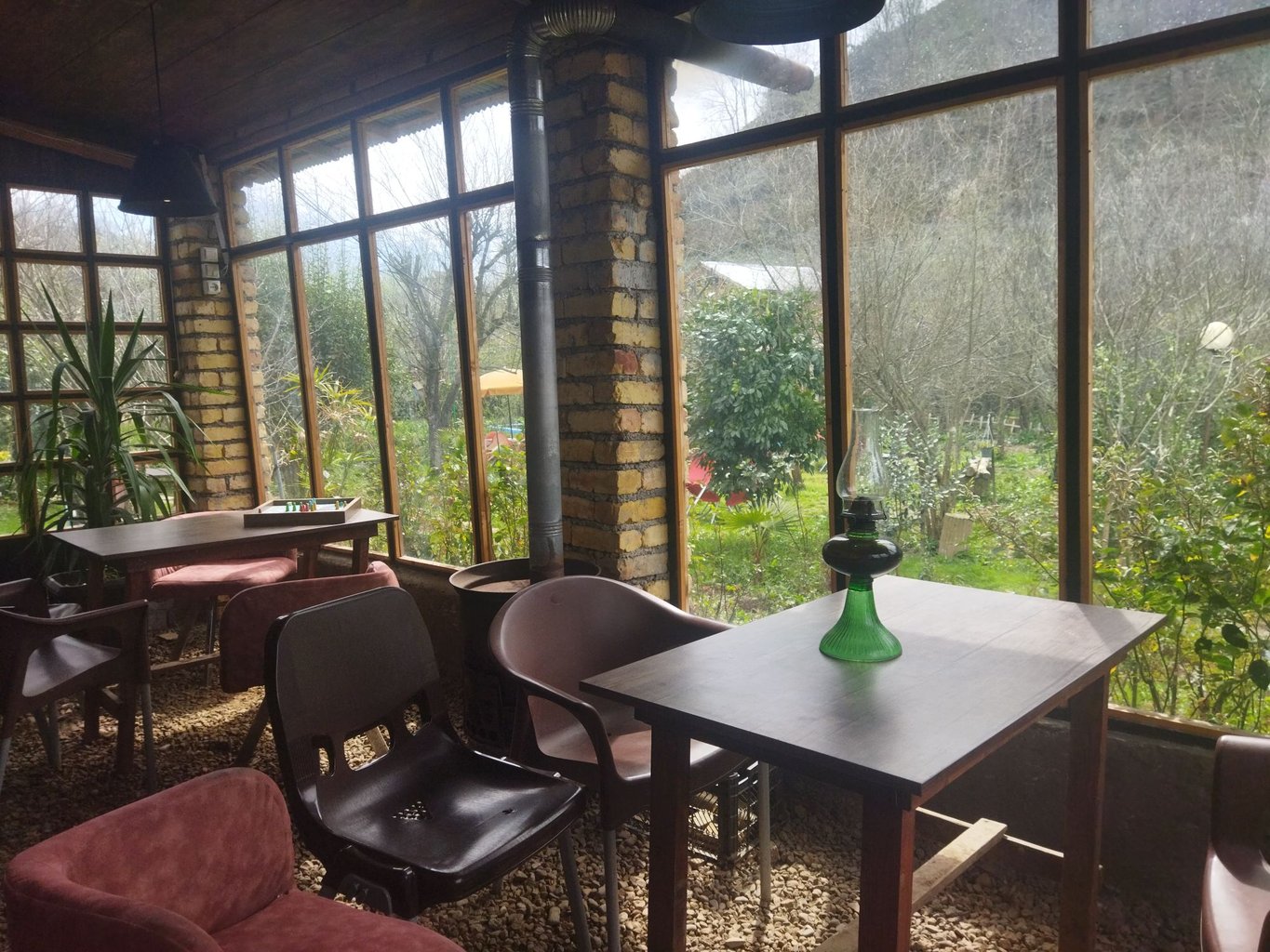 کلبه یک خوابه چوبی لوکا