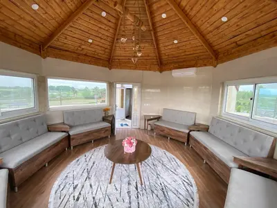 ویلا دوخوابه تریپلکس استخردار آبگرم هشت ضلعی